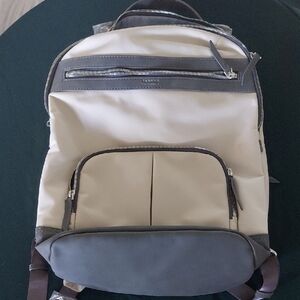 Targus Cream and Gray Modern Backpack